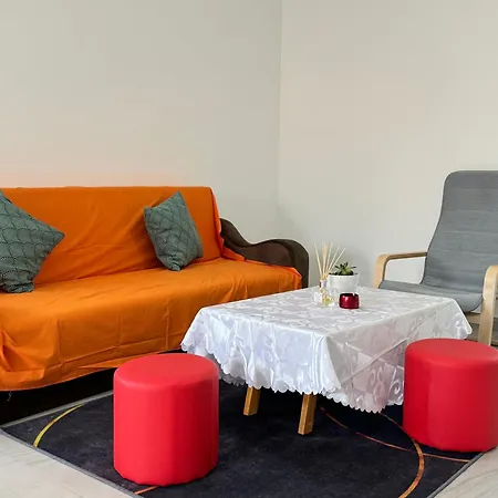 Deluxe Belgrade Airport Single Homestay *